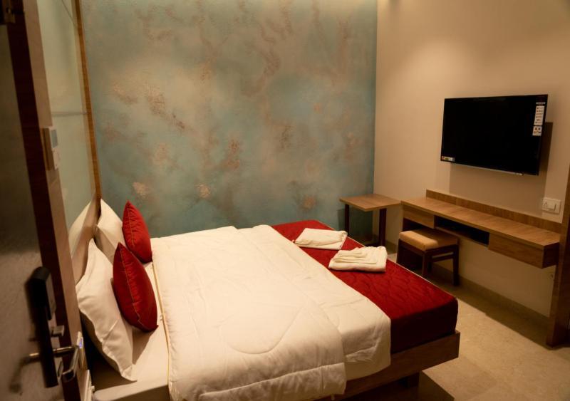 The Paradise Hotel - Luxury Stay Kanchipuram Exterior foto