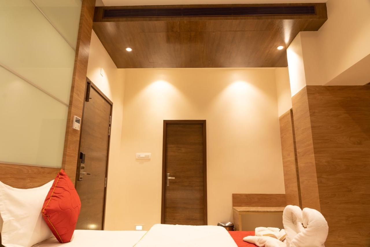 The Paradise Hotel - Luxury Stay Kanchipuram Exterior foto